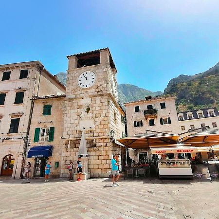 Bay Of Kotor View Apartment With Pool Prčanj Eksteriør bilde