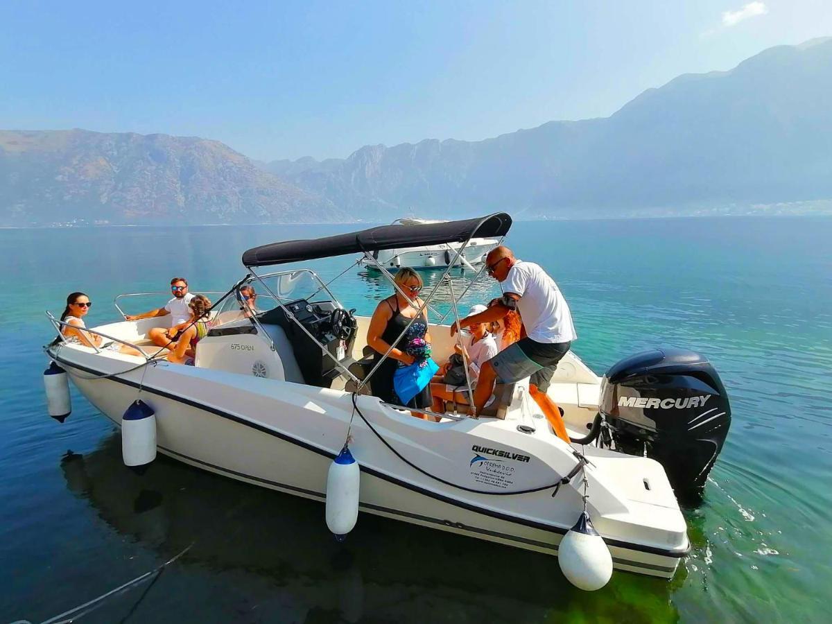 Bay Of Kotor View Apartment With Pool Prčanj Eksteriør bilde